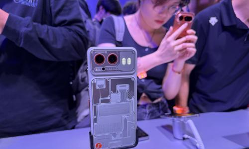 不止手机!STEPX Neo 3999元打包硬件+模型+系统